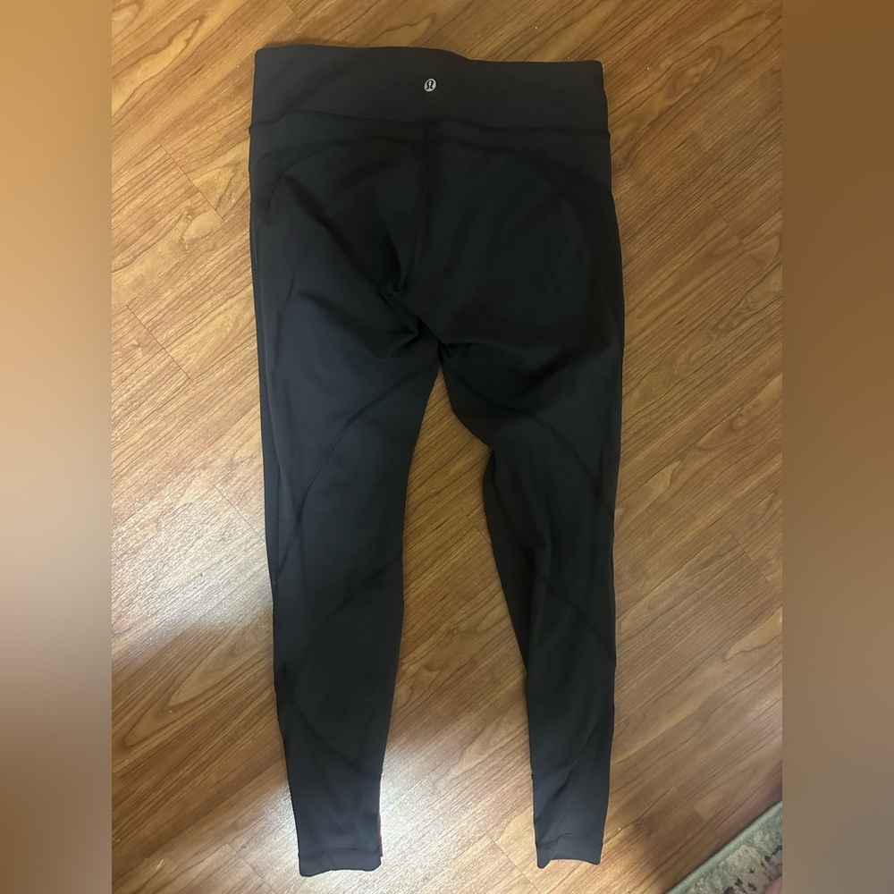 Black Lululemon leggings